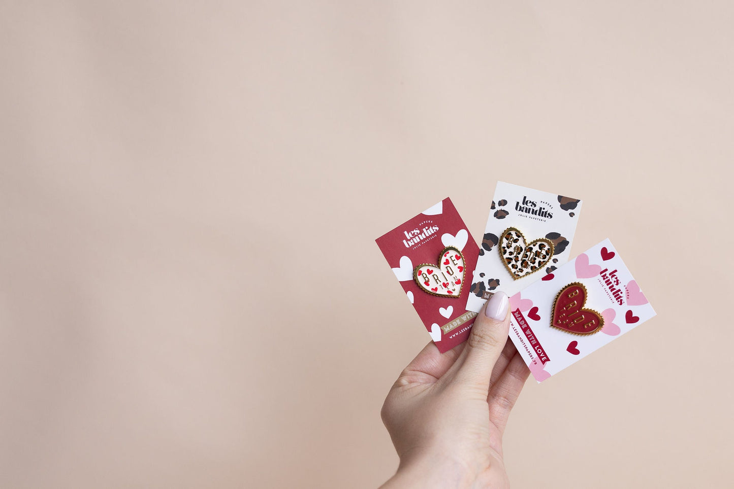 Des pin’s EVJF adorables pour la mariée et sa team !