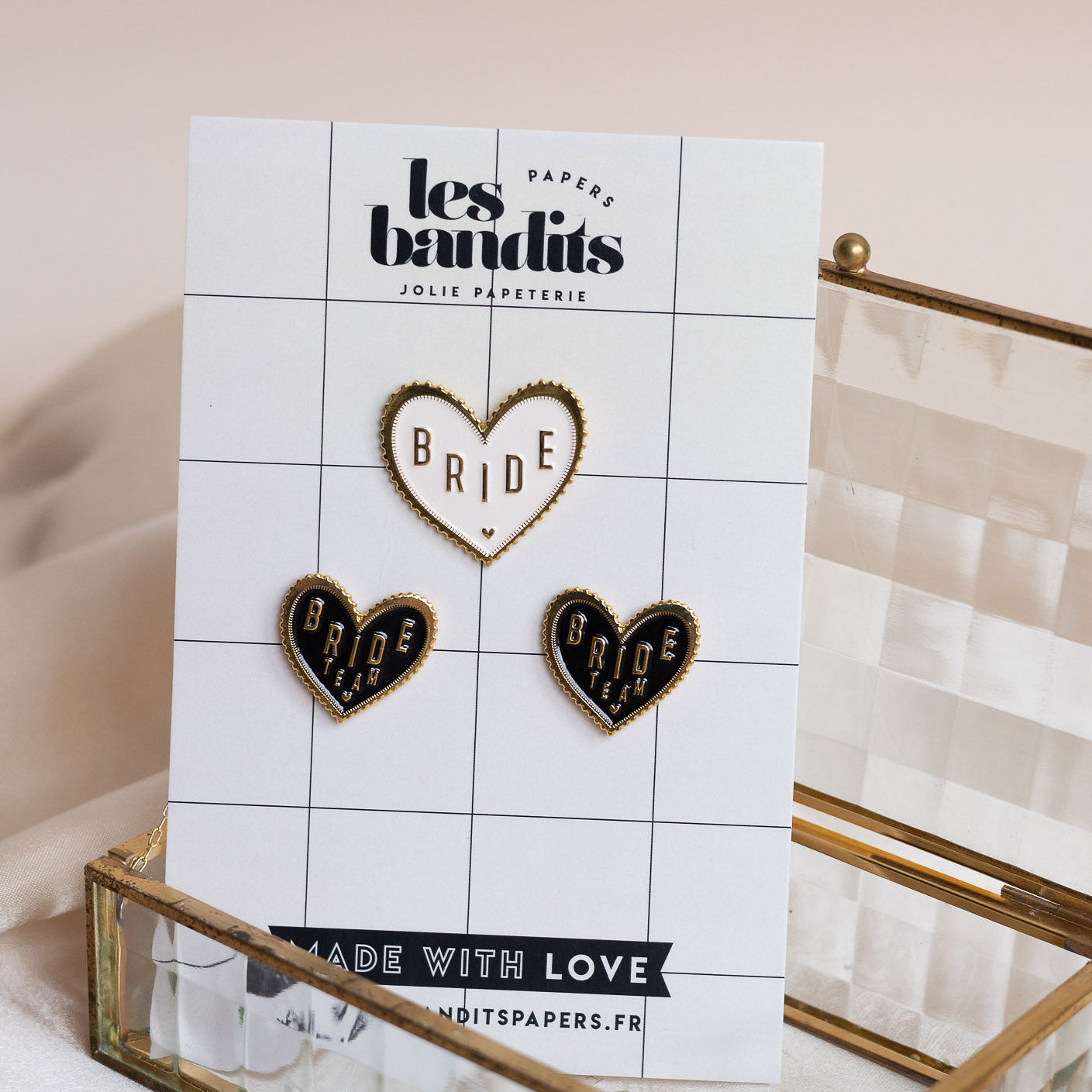 PACK PIN'S BRIDE & TEAM