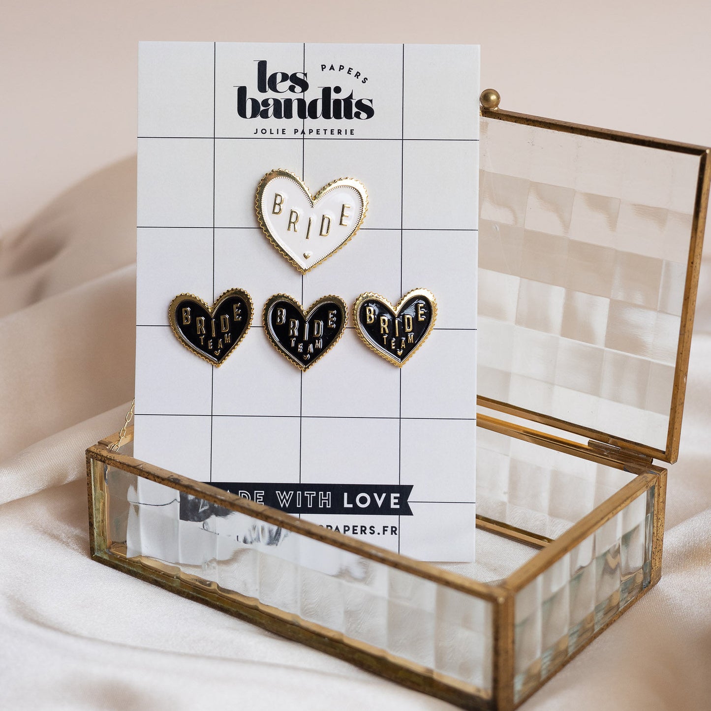 PACK PIN'S BRIDE & TEAM