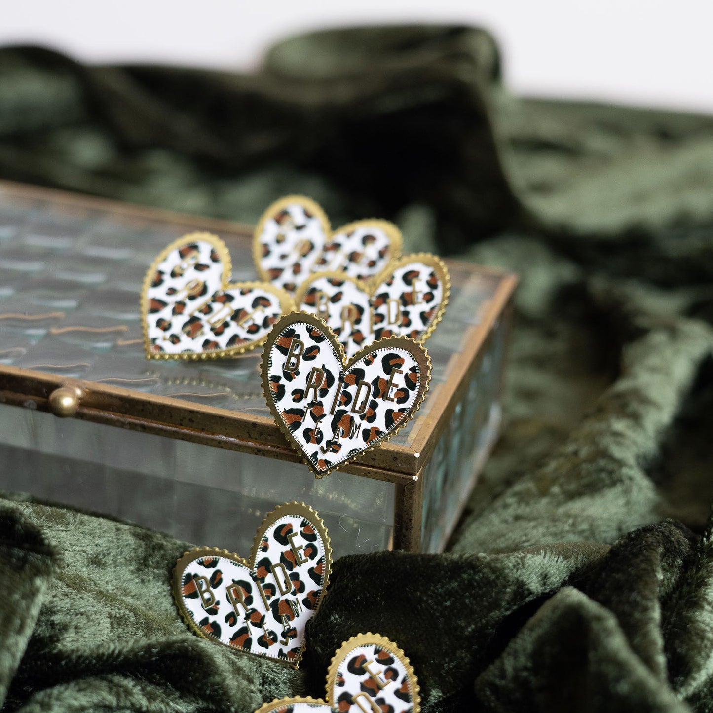 PIN'S BRIDESMAIDS LEOPARD - LES TÉMOINS