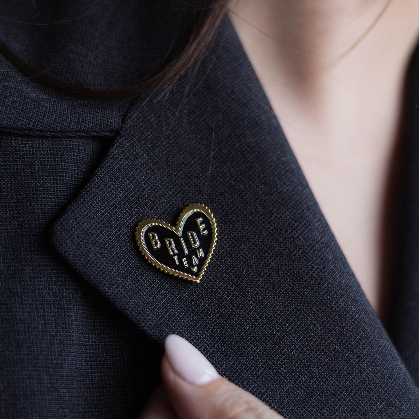 PIN'S BRIDESMAIDS NOIRS - LES TÉMOINS
